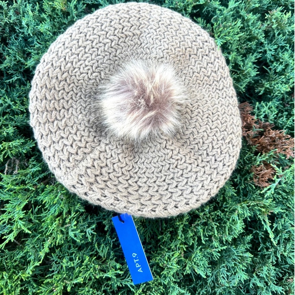 Apt. 9 Women's Camel Brown Knit Beret Hat with Faux Fur Pom-Pom NWT